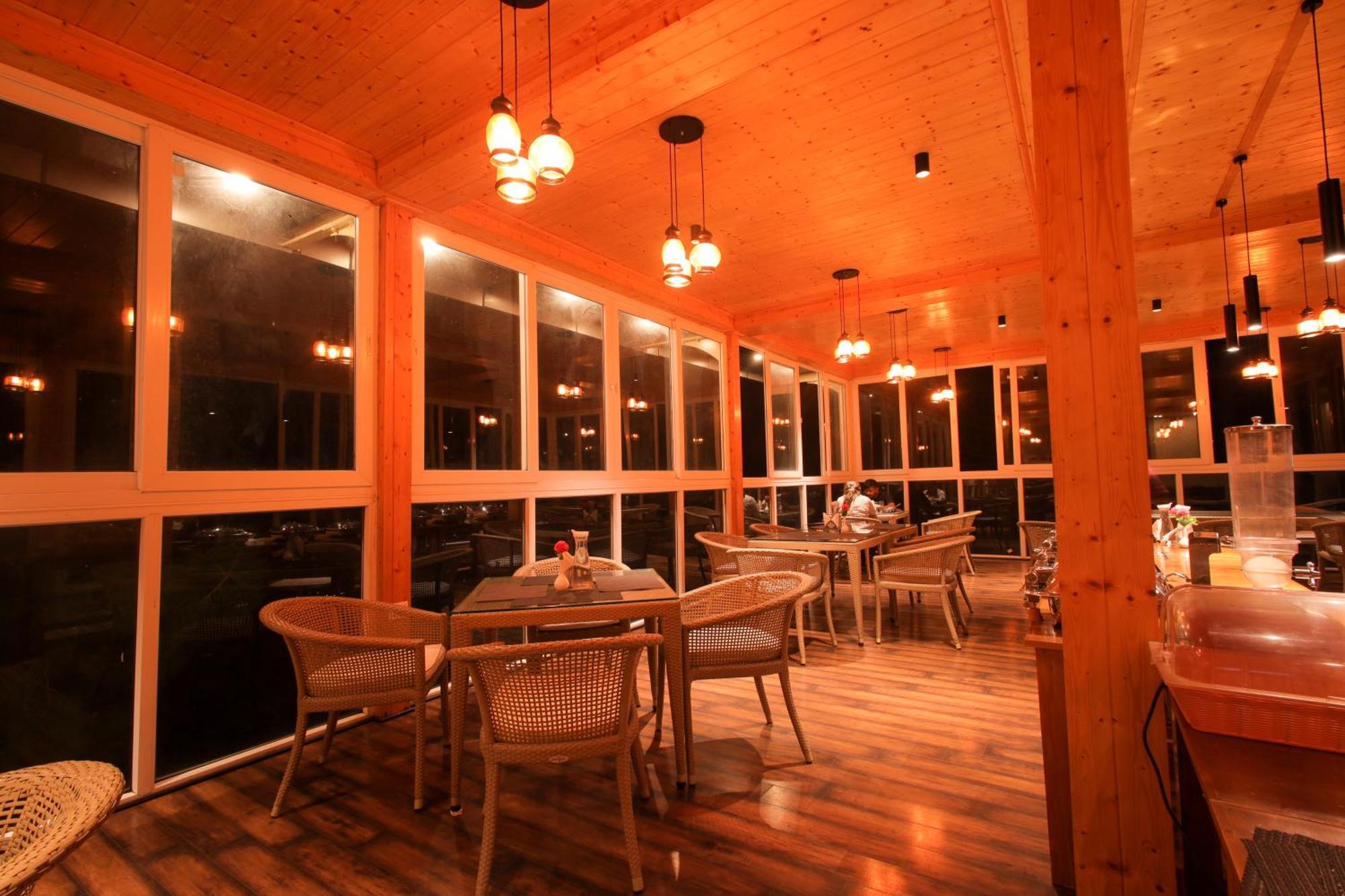 The Woods Retreat Hotel Lansdowne Luaran gambar