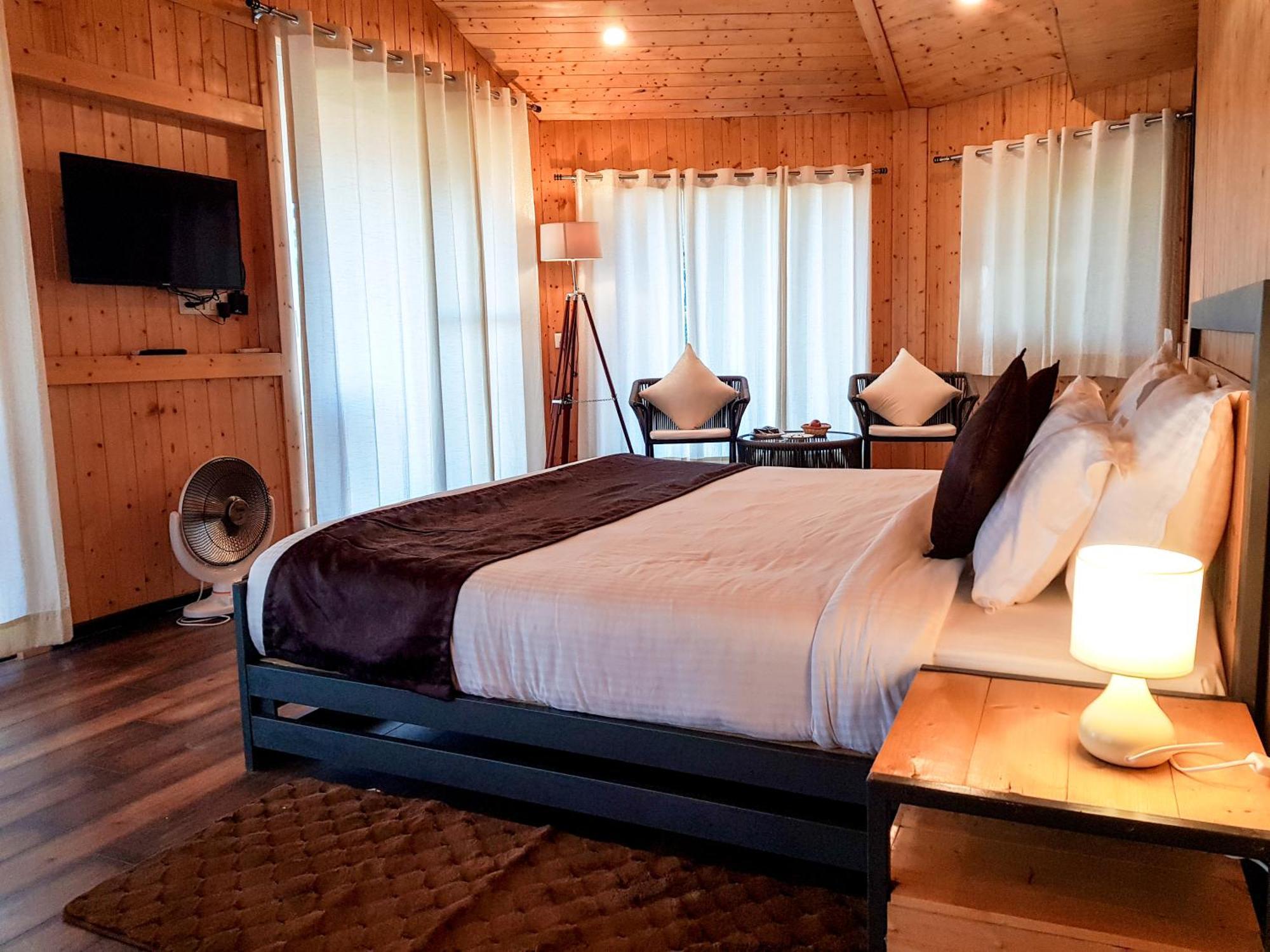 The Woods Retreat Hotel Lansdowne Luaran gambar