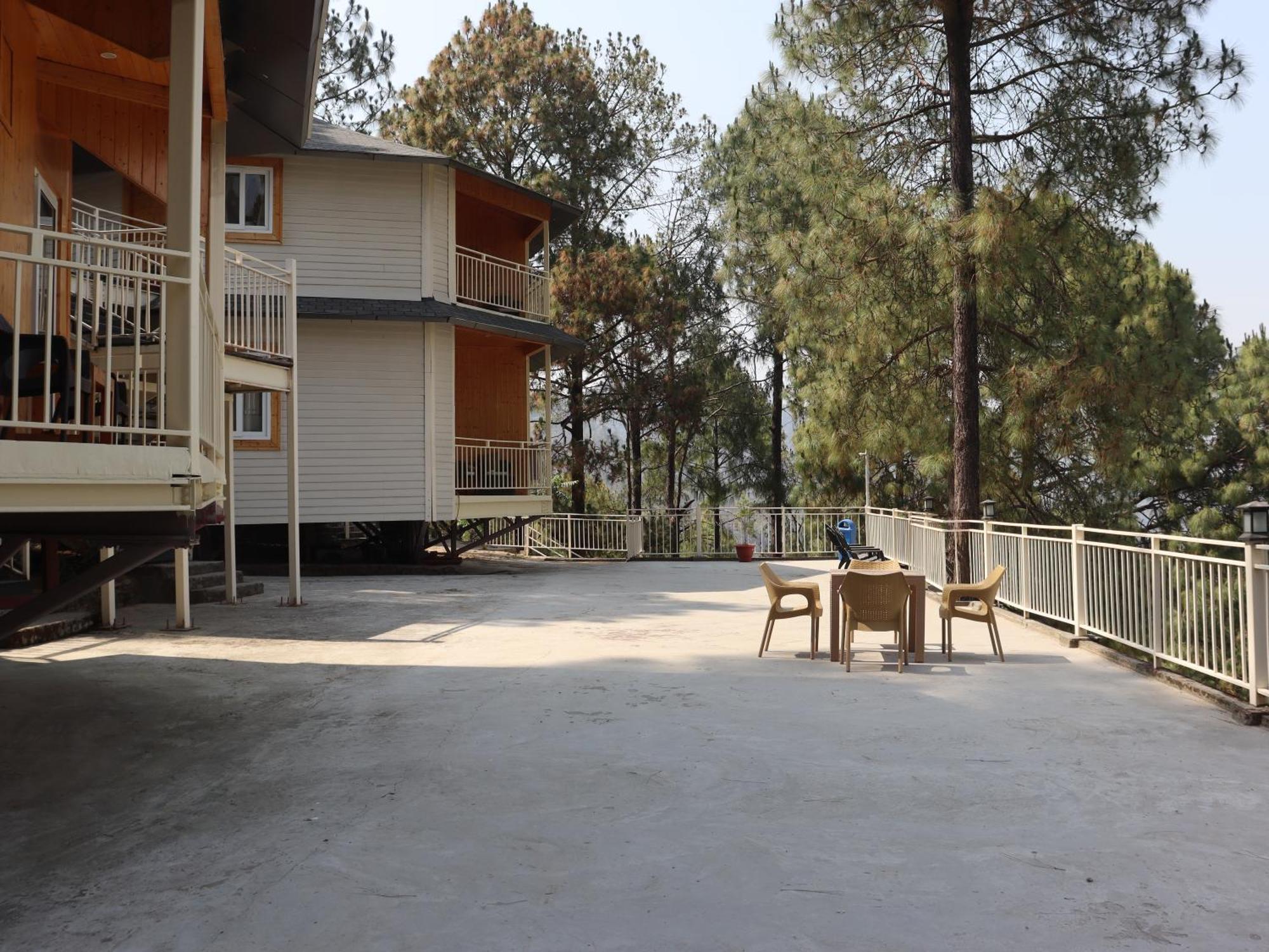 The Woods Retreat Hotel Lansdowne Luaran gambar