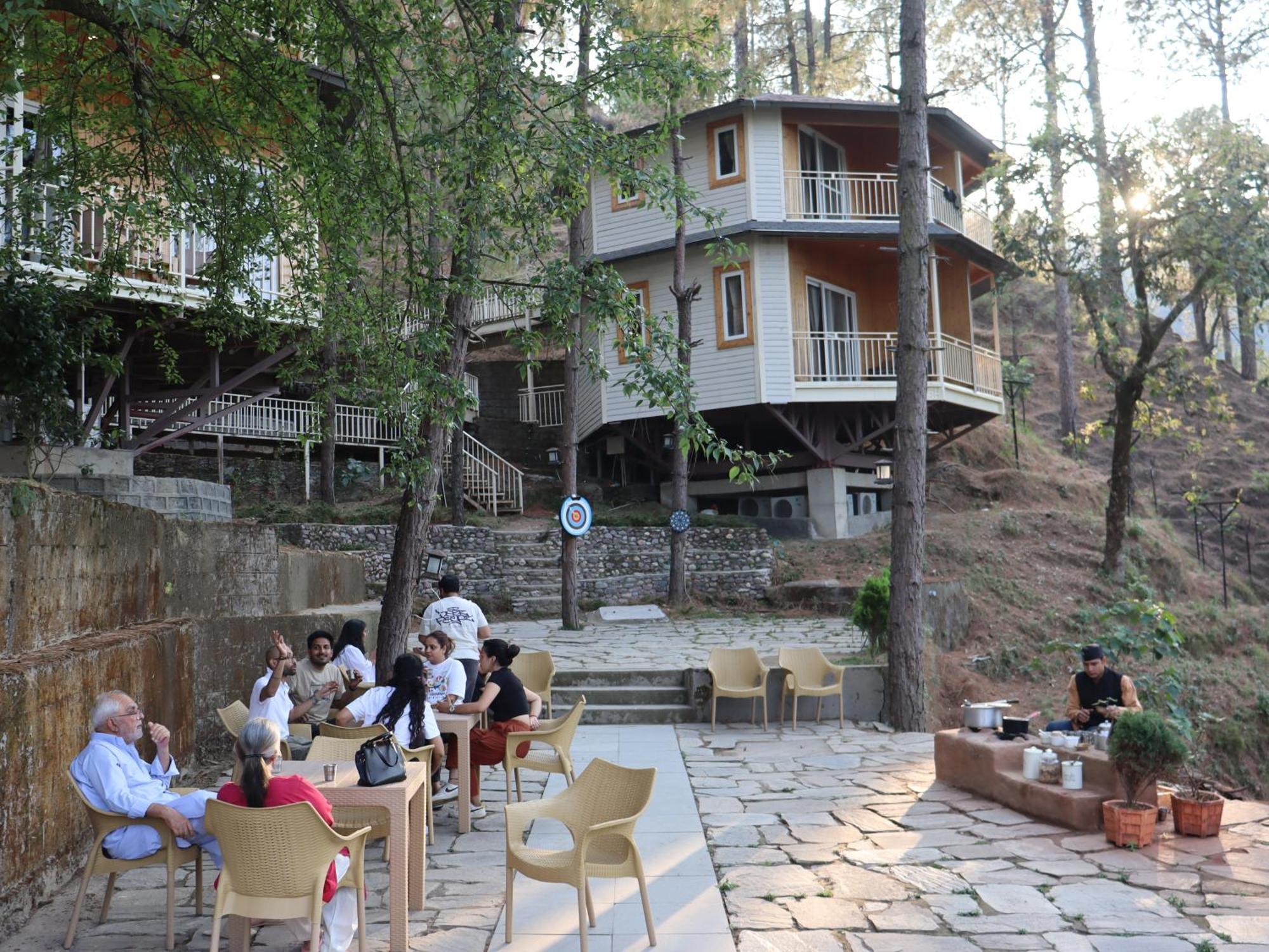 The Woods Retreat Hotel Lansdowne Luaran gambar