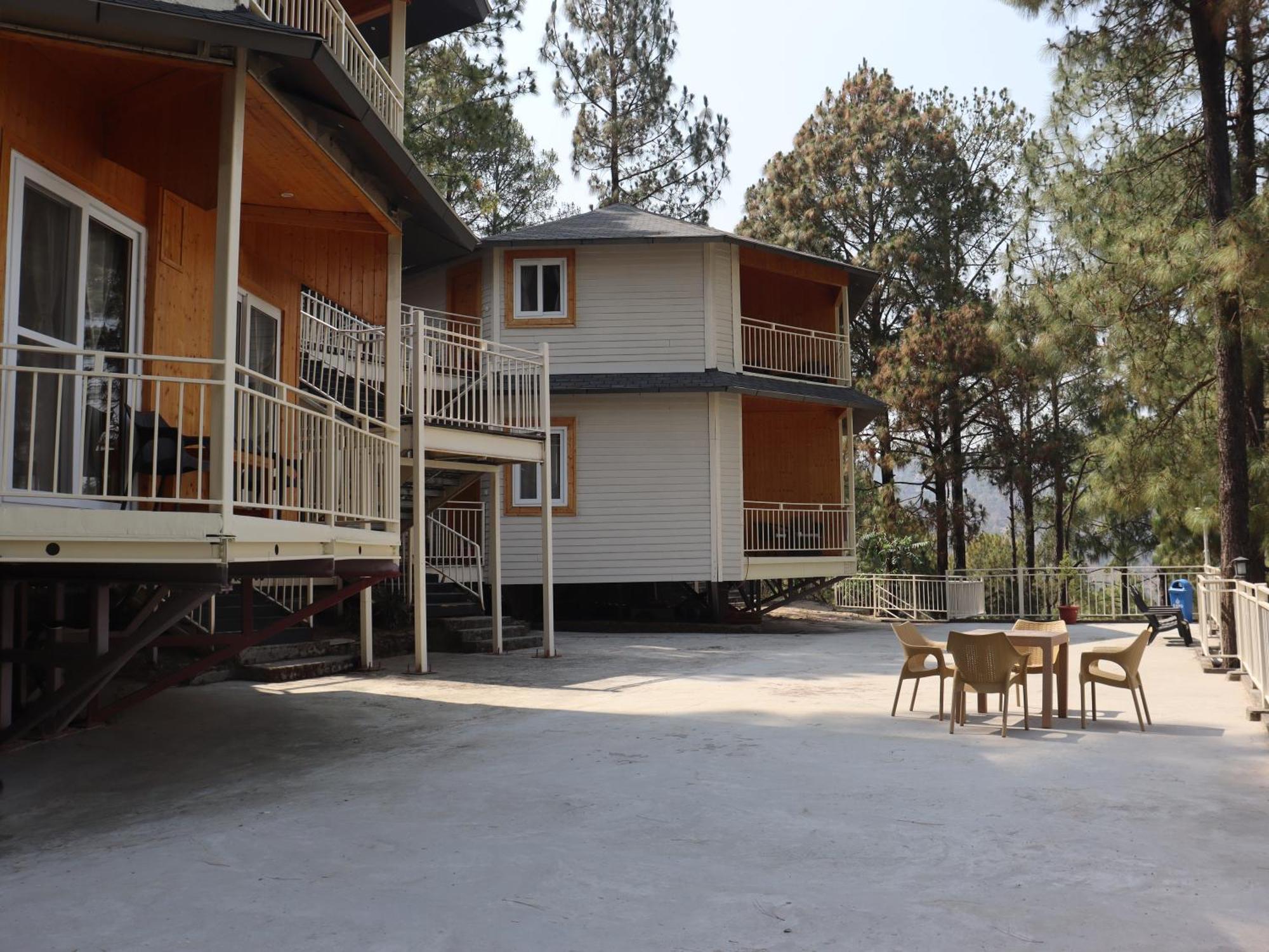 The Woods Retreat Hotel Lansdowne Luaran gambar